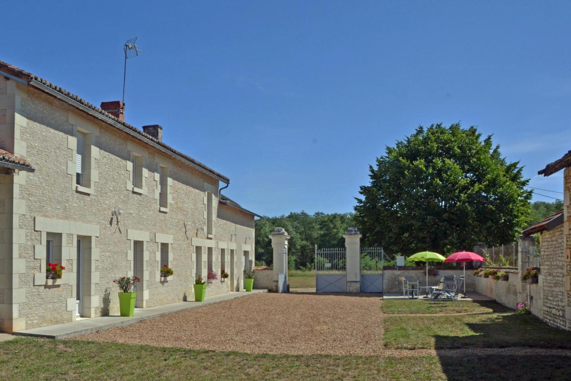 Chateau-Vert Chaveignes Exteriör bild